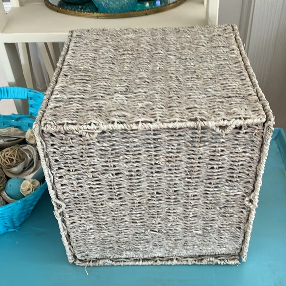 NIB Huntington Home Collapsible Sea Grass Basket, 13” x 13” x 13” - Picture 6 of 14